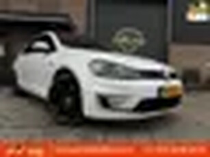 Volkswagen Golf Volkswagen Golf 1.4 TSI GTE DSG Hybride 150PK Panorama Dak Automaat Zeer Nette Airco