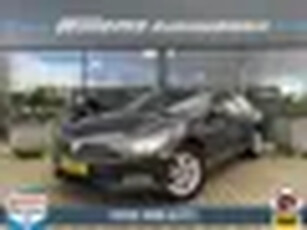 Volkswagen Passat 1.4 TSI Business Edition Trekhaak, Cruise Control & App-Connect