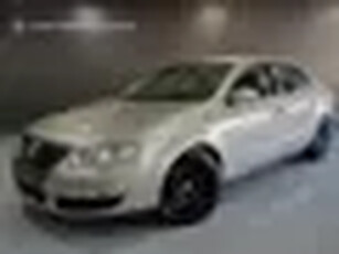 Volkswagen Passat 2.0 FSI Comfortline Automaat 18