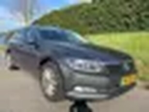 Volkswagen Passat Variant 1.6 TDI Business Edition - Navi - Clima - Cruise - Camera