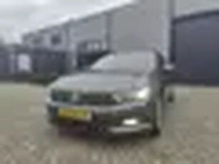 Volkswagen Passat Variant 1.6 TDI Highline (bj 2015)