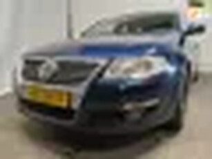 Volkswagen Passat Variant 1.6 TDI Trendl BlueMotion - Airco - Schade