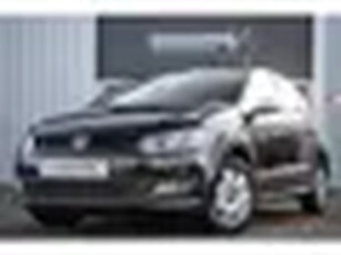 Volkswagen Polo 1.2-12V Trendline Black Edition / Stoelverwarming