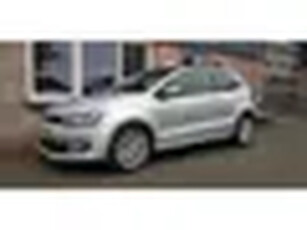 Volkswagen Polo 1.2 TSI Highline Xenon! Schuifdak! PDC! Trekhaak! Mooie/Nette auto!