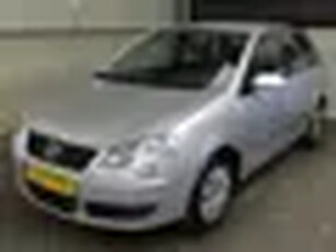 Volkswagen Polo 1.4-16V Optive - Airco - 5 deurs - Keurig onderhouden