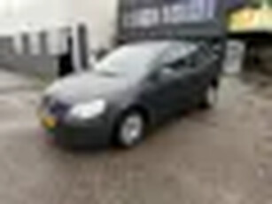 Volkswagen Polo 1.4-16V Optive l 2e eigenaar!