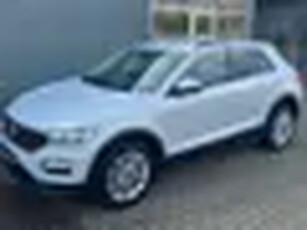 Volkswagen T-Roc 1.0 TSI Style / Incl Afl.pakket en 12 mnd Bovag garantie!