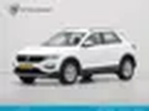 Volkswagen T-Roc 1.5 TSI 150pk DSG Style Navigatie Pdc Stoelverwarming Clima 143