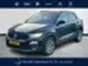 Volkswagen T-Roc 1.5 TSI 150pk DSG Style Navigatie Trekhaak