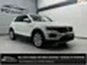 Volkswagen T-Roc 1.5 TSI Sport - 150PK - Trekhaak - Camera - Half leer - Clima - Navi