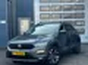 Volkswagen T-Roc 1.5 TSI Sport Clima Pano Virtual Keyless Automaat