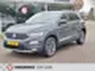 Volkswagen T-Roc 1.5 TSI Style Business AUTOMAAT Climate control/Cruise control/Leer/PDC/Navigatie H