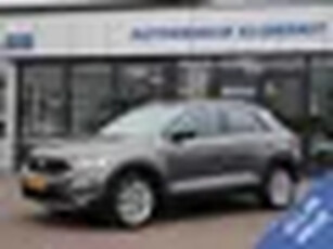 Volkswagen T-Roc 1.5 TSI Style+ Business panoramadak stoelverw 17''