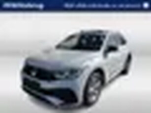 Volkswagen Tiguan 1.4 TSI eHybrid 2x R-Line / AUTOMAAT/ PANO/ CAMERA/ PARK. SENSOREN/ DODE HOEK/ DCC