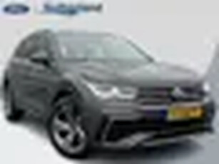 Volkswagen Tiguan 1.4 TSI eHybrid R-Line Business+ 245pk PHEV Automaat Trekhaak Adaptieve Crui