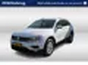 Volkswagen Tiguan 1.5 TSI 130pk Comfortline Navigatie / LM 17 inch / Parkeersensoren / Climatronic a