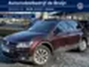 Volkswagen Tiguan 1.5 TSI 150pk Comfortline (Pano,Trekhaak,Leer,Camera)