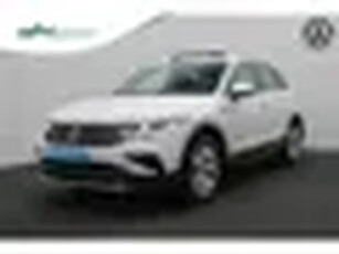 Volkswagen Tiguan 1.5 TSI 150PK DSG Elegance Pano Trekhaak IQ Light Stoel-/achterbankverwarm