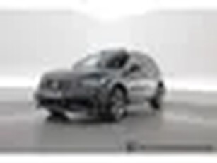 Volkswagen Tiguan 1.5 TSI R-Line DSG Pano Travel Assist Elek. Trekhaak Stoel- Stuurverw. C