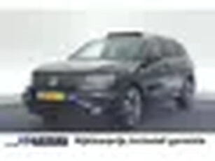 Volkswagen Tiguan Allspace 1.5 TSI 150pk DSG R-Line Highline 7Pers. Trekhaak Camera Keyless Stoelver