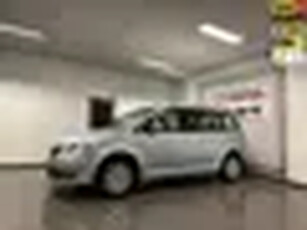 Volkswagen Touran 1.4 TSI Comfortline * Automaat / Trekhaak / Stoelverwarming / Cruise control *