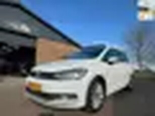 Volkswagen TOURAN 1.4 TSI Highline 7p. Automaat \ Pano \ Cam