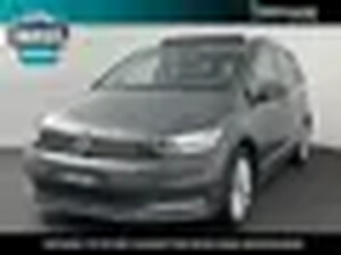 Volkswagen Touran 1.5 TSI 150pk DSG Comfortline Business 7p Panoramadak Navigatie Trekhaak