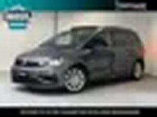 Volkswagen Touran 1.5 TSI Highline R-Line 7p PANO TREKHAAK CAMERA WINTERSET