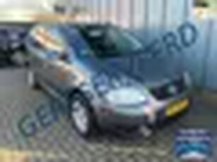 Volkswagen Touran 1.6-16V FSI Business NAP//CLIMA//CRUISE//TREKHAAK//CV+AB