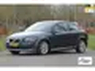 Volvo C30 1.6 Kinetic SPORT / YOUNGTIMER / Origineel NL auto / Airco met climate control / Sportvelg