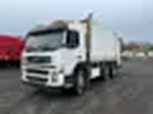 Volvo FM 340 6x2 Geesink garbage manual gearbox (bj 2004)