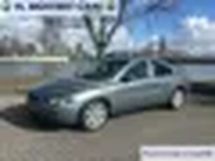 Volvo S60 2.4 Edition * AIRCO * APK * TREKHAAK * AUTOMAAT * OUTLET COLLECTIE *