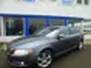 VOLVO S80 2.5 T SUMMUM,AUT,LEDER,TREKH,ORG NL,NW STAAT!