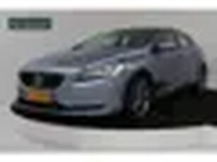 Volvo V40 1.5 T3 Nordic+ Automaat (NAVIGATIE, PARKEERSENSOREN, CRUISE CONTROL, MULTIMEDIA, NL-AUTO,