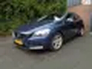 Volvo V40 1.6 D2 R-Design,Navi,Clima,PDC,Cruise control