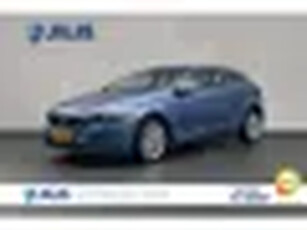 Volvo V40 1.6 T3 Momentum Airconditioning Cruise control Parkeersensoren Navigatie