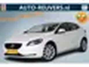 Volvo V40 1.6 T3 Momentum / Xenon / Navi / Cruisecontrol / Cam / Trekhaak