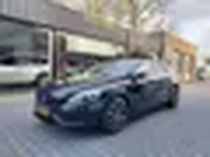 Volvo V40 1.6T2 Momentum1 jaar garantie Nieuwe distributieriem Navi Clima Cruise PDC Trekhaak Regens