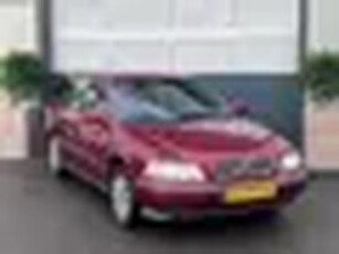 Volvo V40 1.8 / AIRCO / TREKHAAK / NAP / CRUISE / RADIO