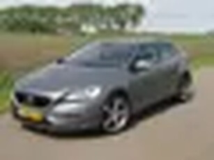 Volvo V40 2.0 D2 Inscription AUT / Full LED / NAVIG / ECC / PDC