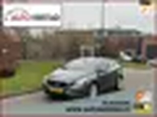 Volvo V40 2.0 D4 AUTOMAAT SUMMUM XENON/LEDER/BLIS/LANE-ASSIST! SUPER STAAT!