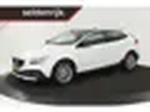 Volvo V40 Cross Country 1.5 T3 Polar+ Luxury Panoramadak Leder Trekhaak Stoelverwarming C