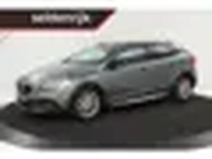 Volvo V40 Cross Country 2.0 D3 Summum Adaptive cruise Stoelverwarming Camera Navigatie St