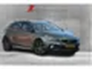 Volvo V40 Cross Country 2.0 T3 Momentum CROSS COUNTRY 2.0 T3 Nederlandse auto dealeronderhouden laat