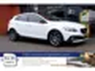 Volvo V40 Cross Country T4 180 pk, Navi, Panoramadak, Bluetooth, Trekhaak