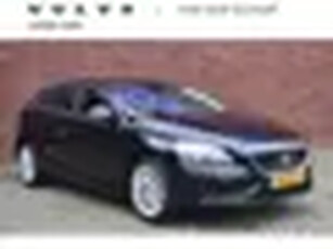 Volvo V40 T3 153PK Automaat Momentum Business Pack Connect Trekhaak 17 inch velgen