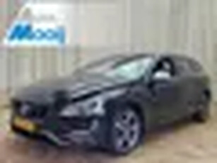 Volvo V60 1.5 T3 *R-Design* Leder / Stoelverwarming / Xenon / Cruise Control / Navigatie / ECC / 18'