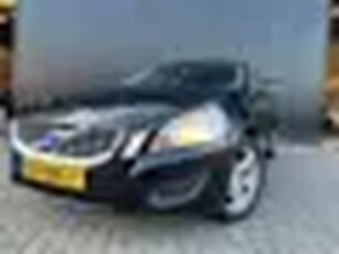 Volvo V60 1.6 T3 Momentum '12 Navi/Lmv/GehOnderhouden!