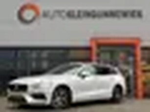 Volvo V60 2.0 B3 Core / NL Auto / Stoel & Stuurverwarming / Achterruitrijcamera / Googlemaps Navi /