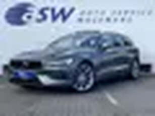 Volvo V60 2.0 T4 Momentum Pro Pano Trekhaak Camera CarPlay LED 19 inch